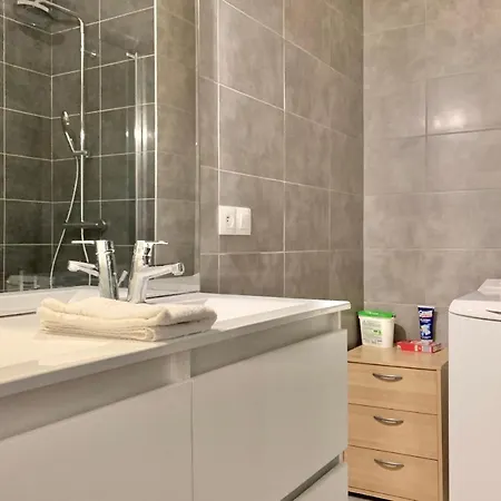 #j0 The Sweet Jaures Spacious T4 Centre Tramway Balcony Apartment Grenoble