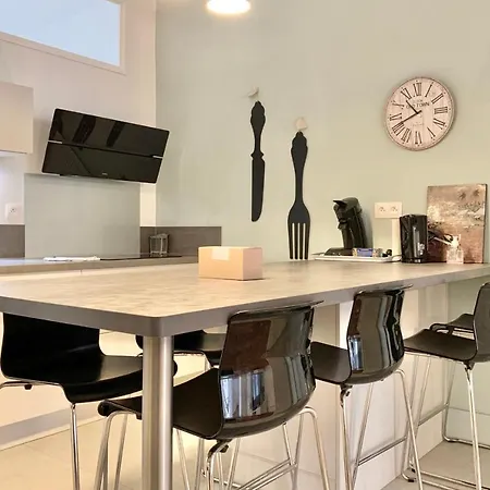 #j0 The Sweet Jaures * Grenoble