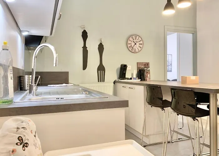 #j0 The Sweet Jaures גרנובל