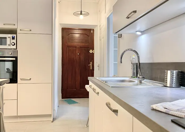 #j0 The Sweet Jaures *