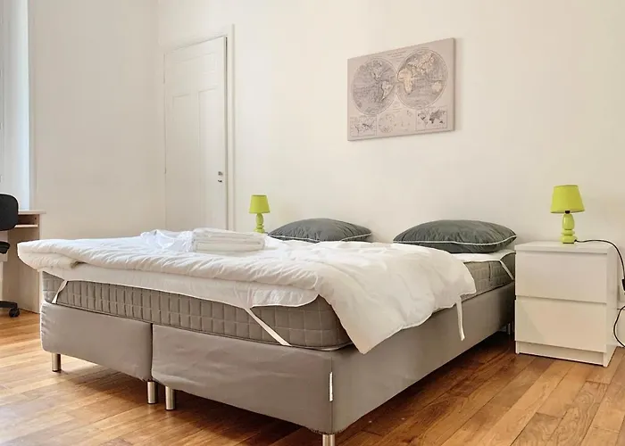 #j0 The Sweet Jaures Apartment *